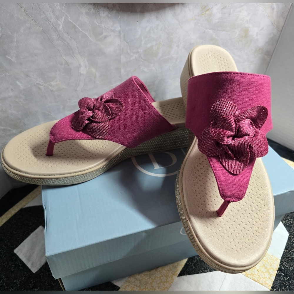 LifeStride Bloom PINK Wedge Sandals sz 11 W, New